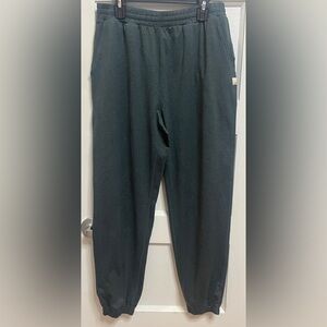 Vuori Boyfriend Jogger Signatured Dream Knit Fabric Size Small Stone Heather